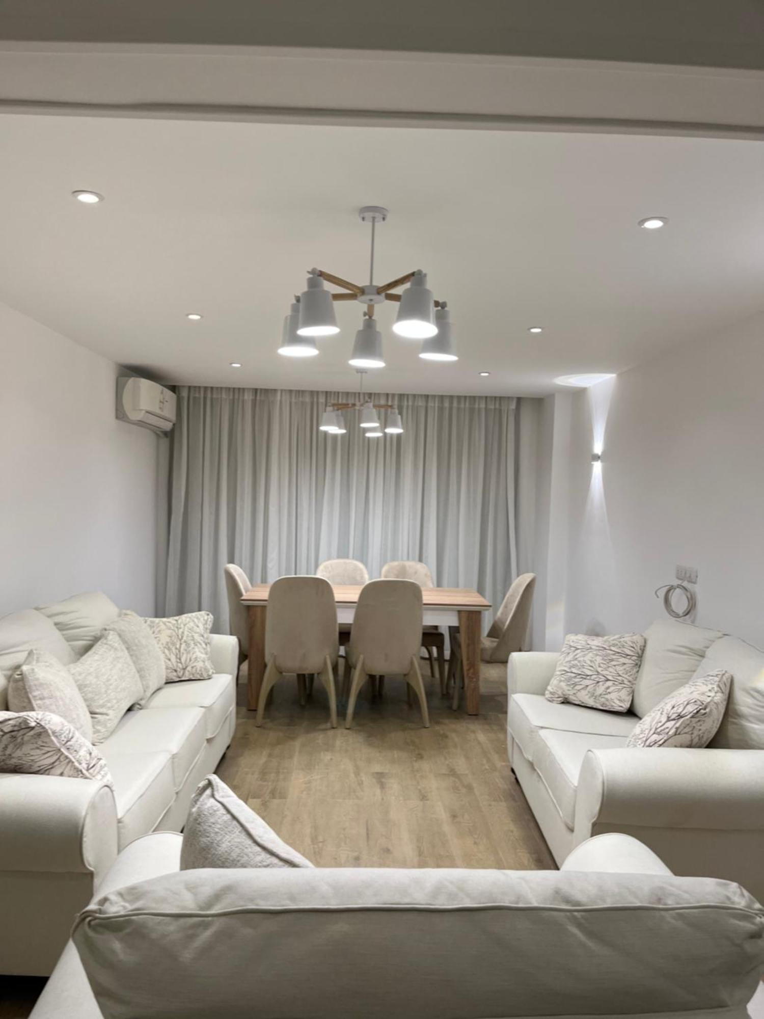 Rehab Family Vacation Apartment *